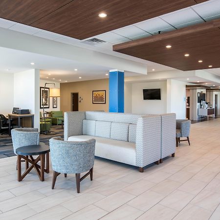Holiday Inn Express & Suites Ludington By Ihg Екстер'єр фото