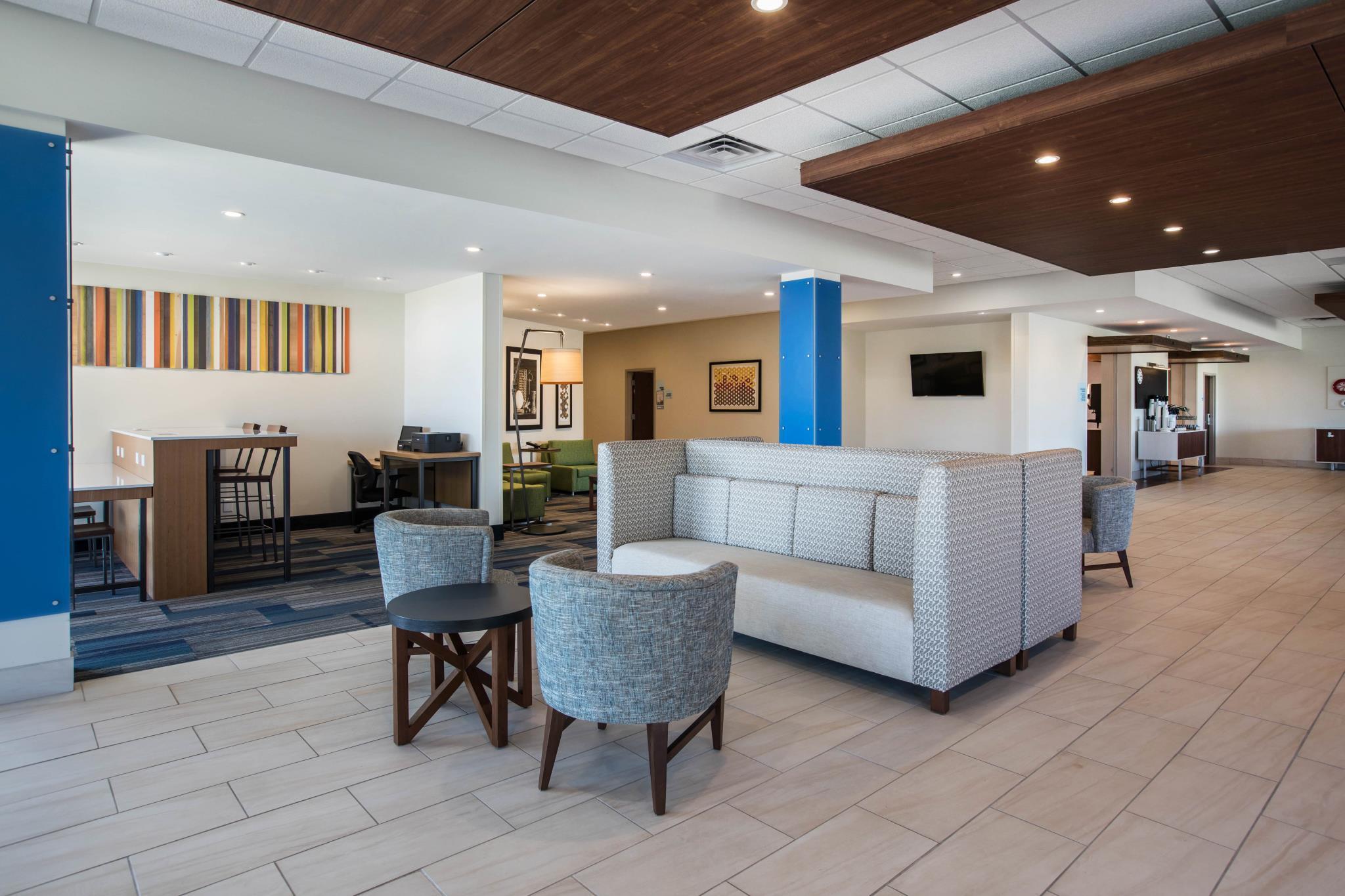 Holiday Inn Express & Suites Ludington By Ihg Екстер'єр фото