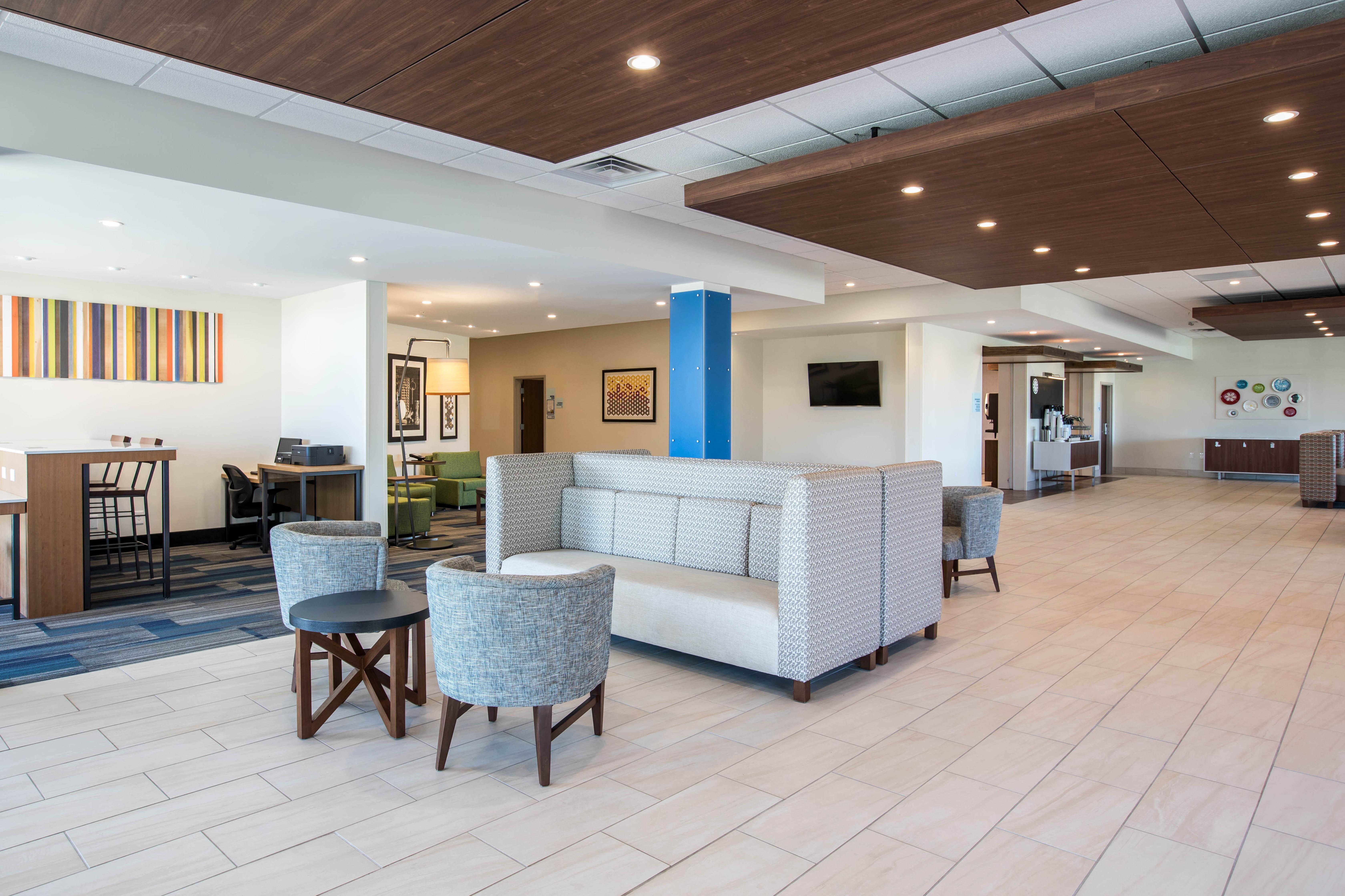 Holiday Inn Express & Suites Ludington By Ihg Екстер'єр фото