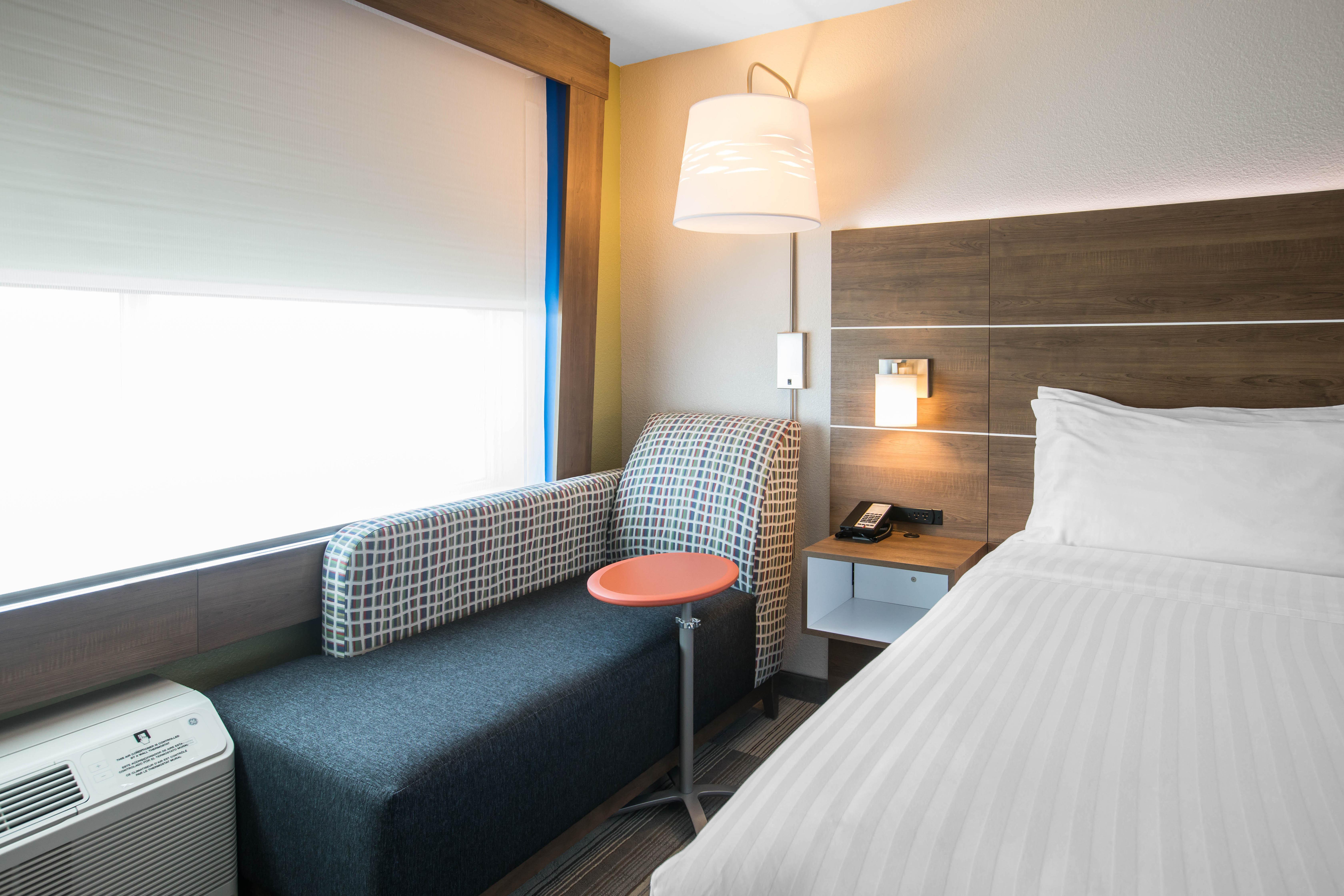Holiday Inn Express & Suites Ludington By Ihg Екстер'єр фото