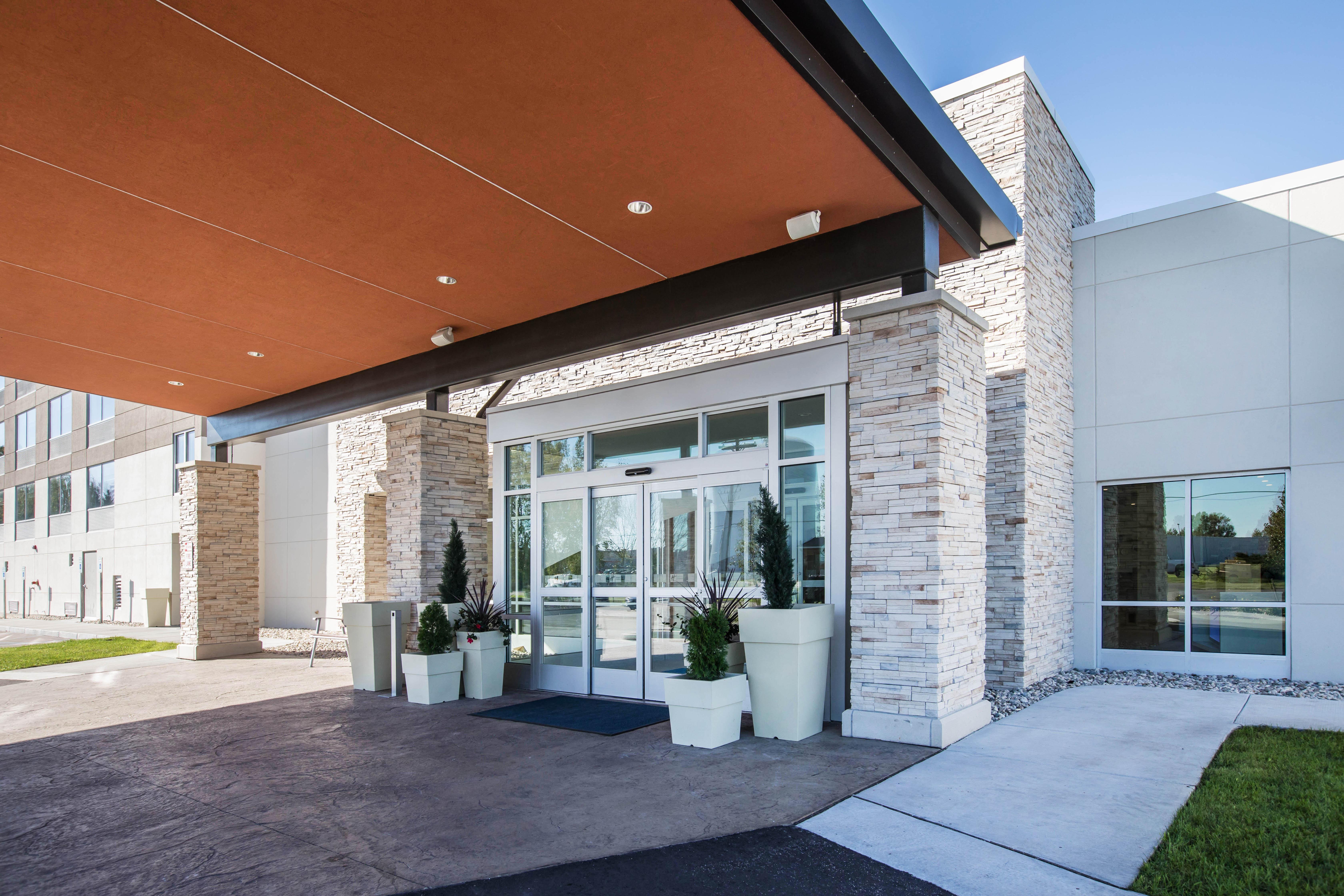 Holiday Inn Express & Suites Ludington By Ihg Екстер'єр фото