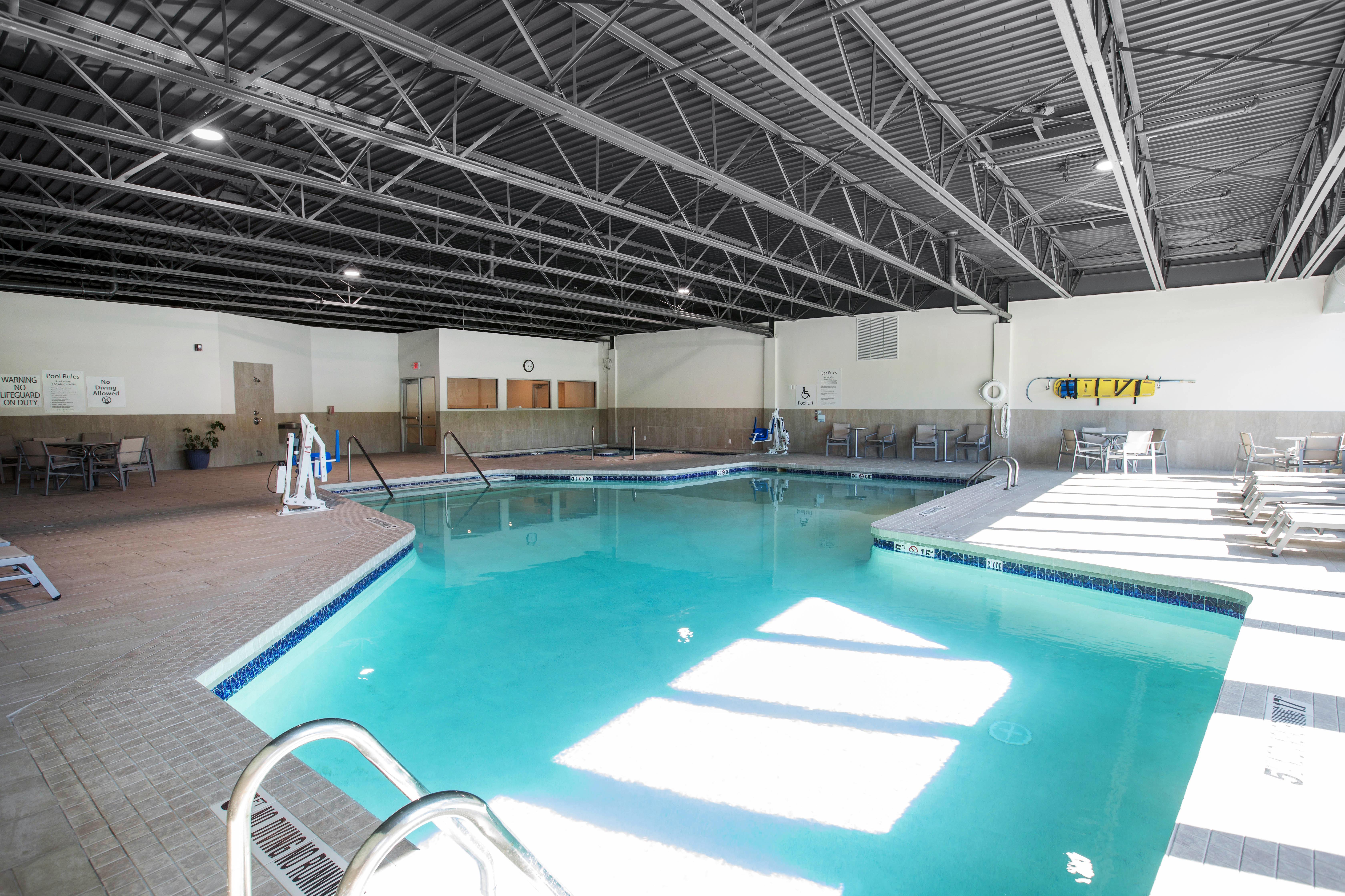 Holiday Inn Express & Suites Ludington By Ihg Екстер'єр фото