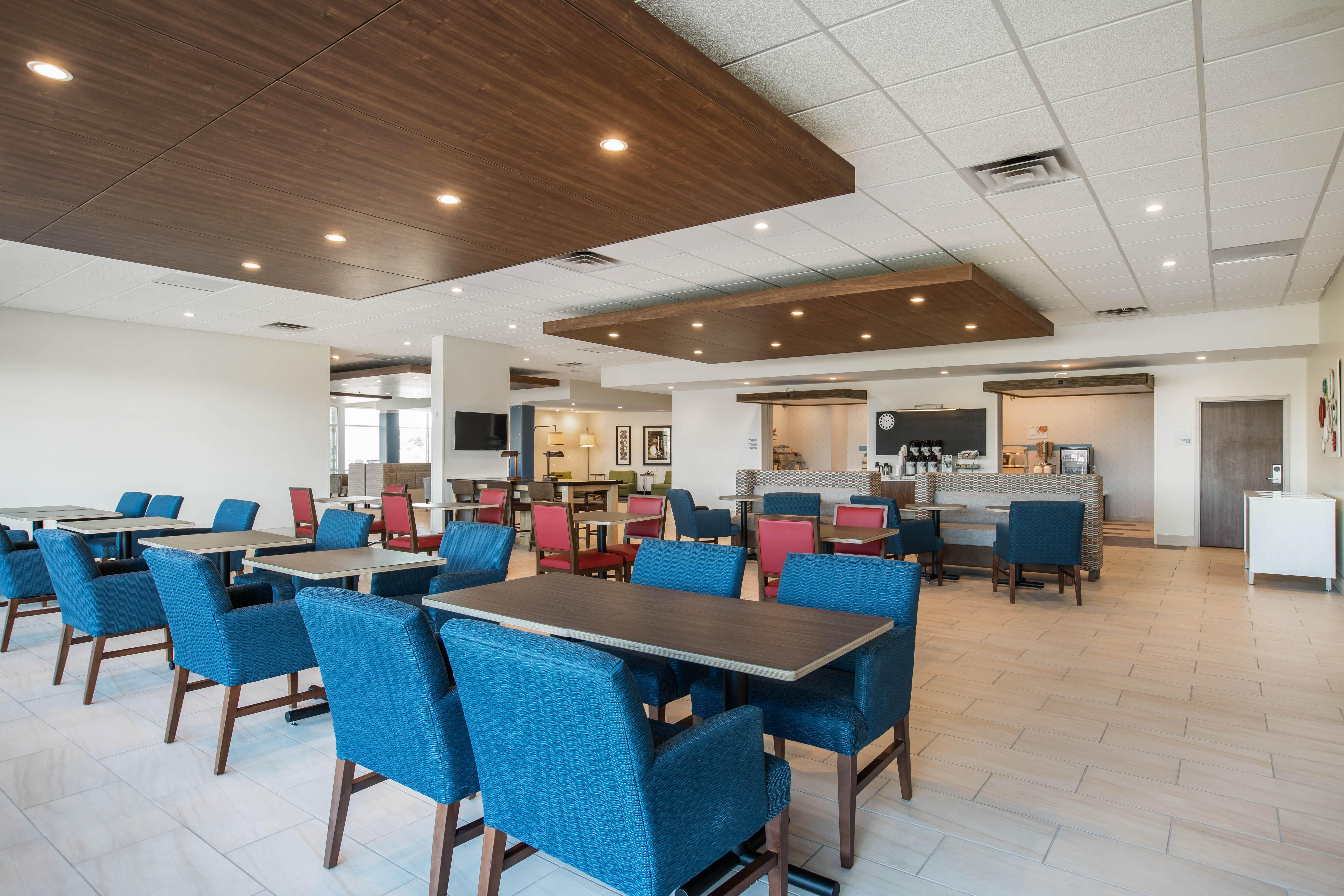 Holiday Inn Express & Suites Ludington By Ihg Екстер'єр фото