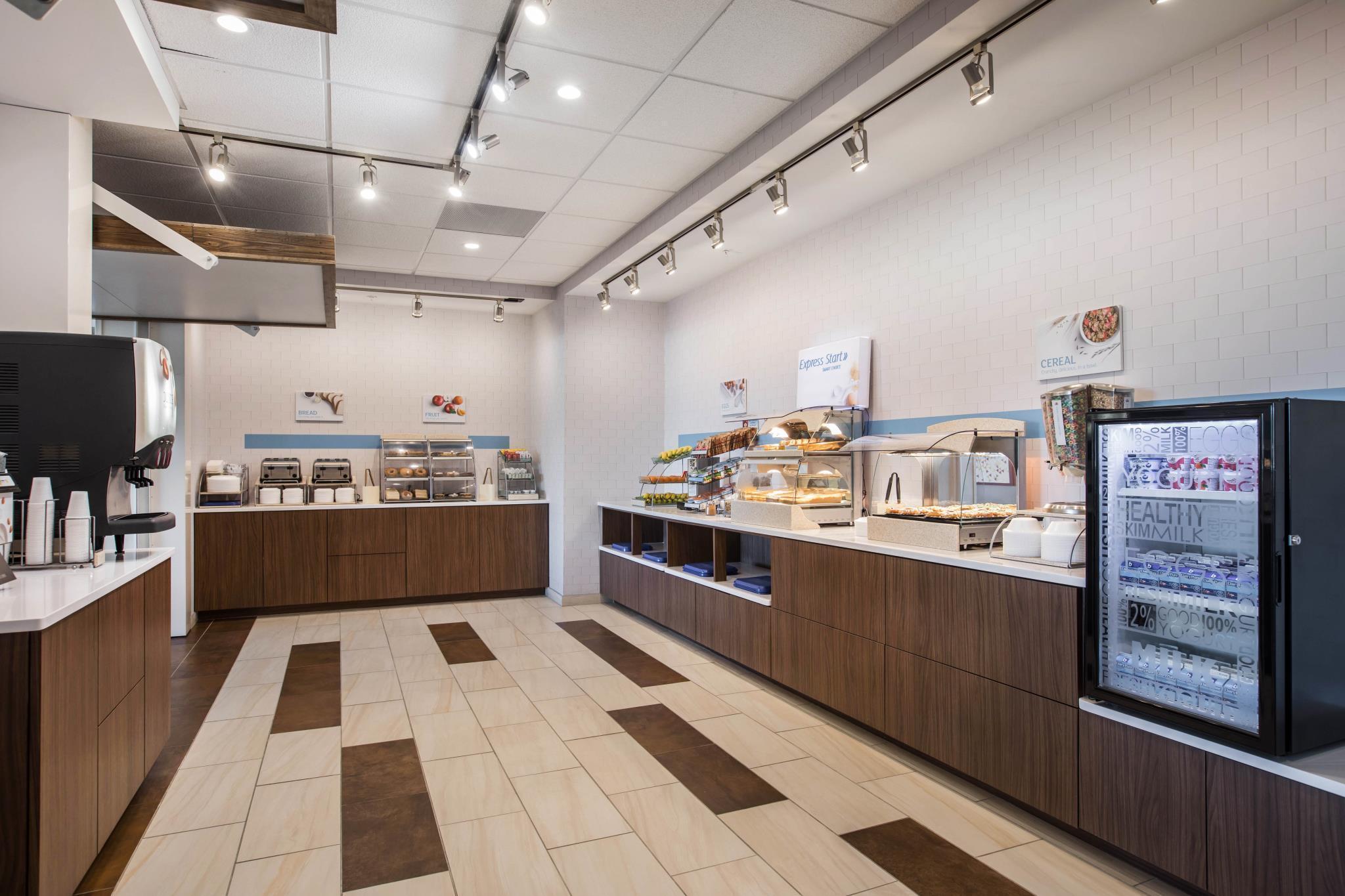 Holiday Inn Express & Suites Ludington By Ihg Екстер'єр фото